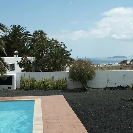 בית נופש Mit Pool Und Herrlichem Meerblick
